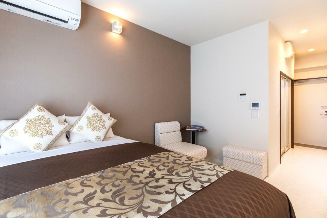 Hotel Mr.Kinjo Golden Cats Ishigaki  Exterior photo