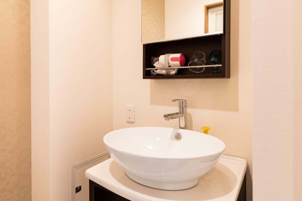 Hotel Mr.Kinjo Golden Cats Ishigaki  Exterior photo