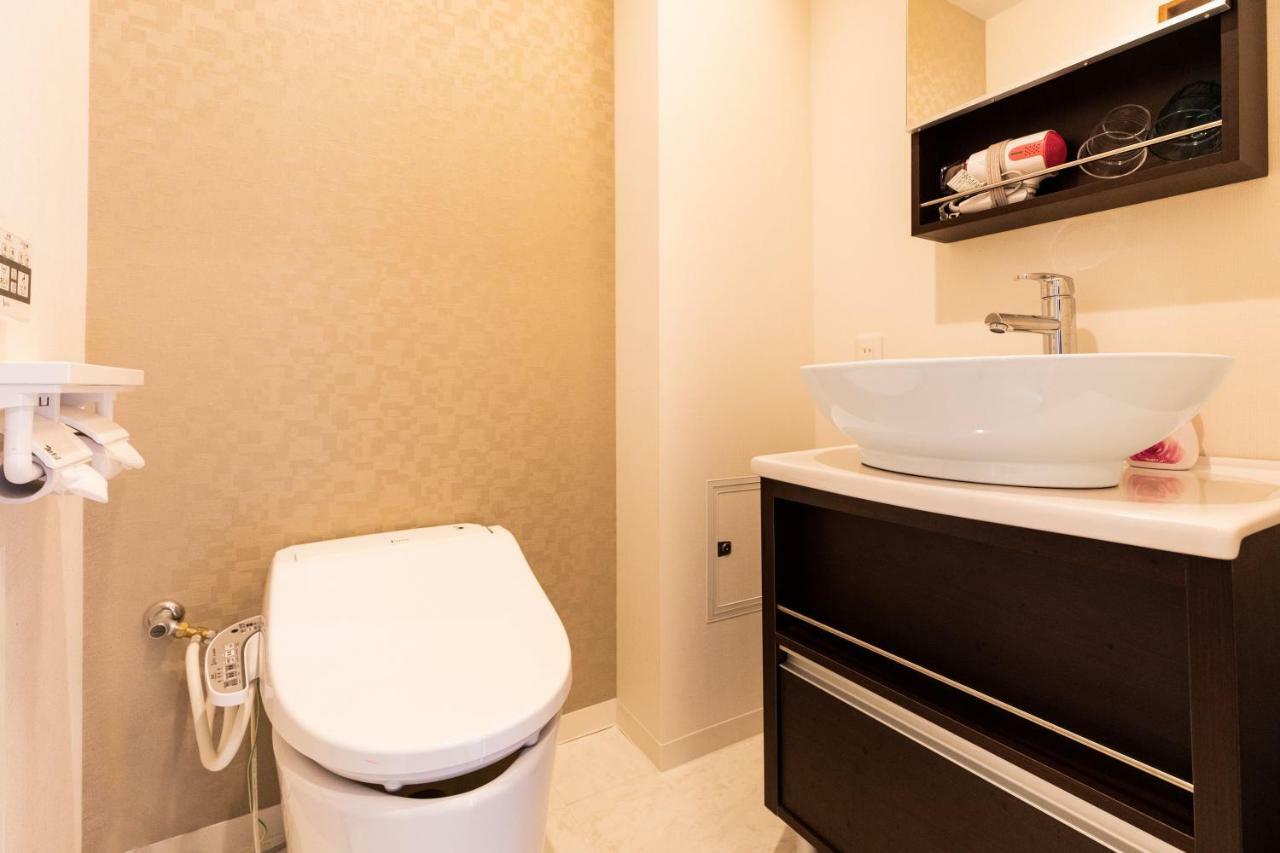 Hotel Mr.Kinjo Golden Cats Ishigaki  Exterior photo