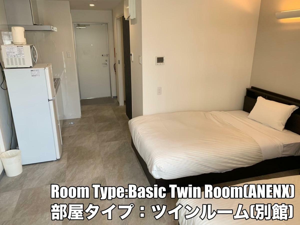 Hotel Mr.Kinjo Golden Cats Ishigaki  Exterior photo
